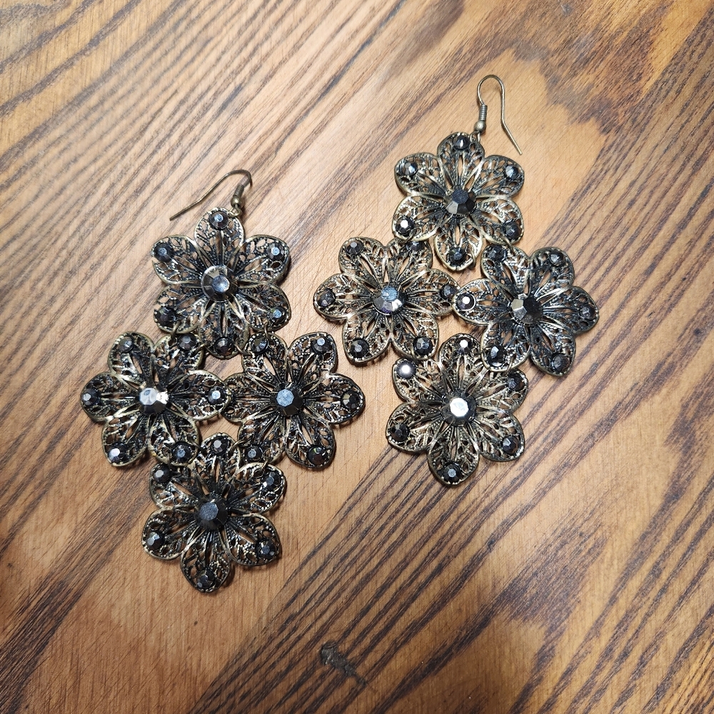 Flower Dangle Earing